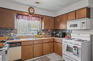 50 Clark St, Fall River, MA 02720 - Photo 15