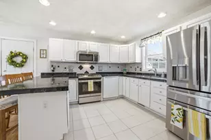 14 Wood Ln, Lawrence, MA 01843 - Photo 7