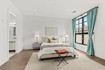 8 Leverett St #4, Brookline, MA 02445 - Photo 15