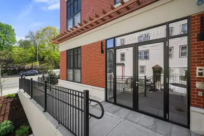 8 Leverett St #4, Brookline, MA 02445 - Photo 1