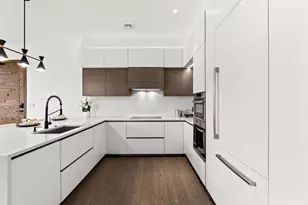 8 Leverett St, Brookline, MA 02445 - Photo 5