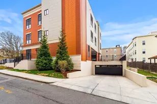 8 Leverett St, Brookline, MA 02445 - Photo 35