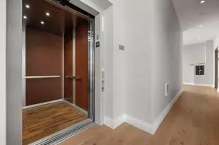8 Leverett St, Brookline, MA 02445 - Photo 3