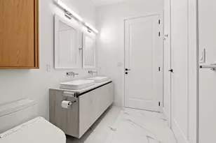 8 Leverett St, Brookline, MA 02445 - Photo 21
