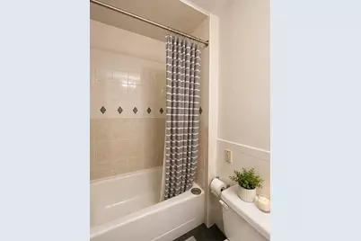 7 Harvard Sq #4A, Brookline, MA 02445 - Photo 11