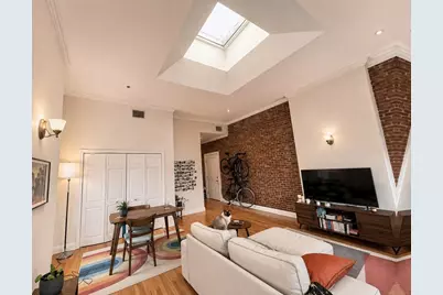 7 Harvard Sq #4A, Brookline, MA 02445 - Photo 3