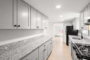 21 Evergreen St, Dartmouth, MA 02747 - Photo 11
