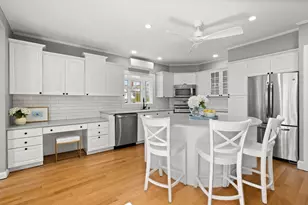 168 Hovey St, Lowell, MA 01852 - Photo 11