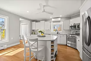 168 Hovey St, Lowell, MA 01852 - Photo 13