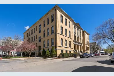 350 W 4th St #204, Boston, MA 02127 - Photo 15