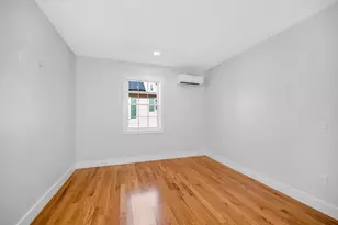 51 Willard, Lowell, MA 01850 - Photo 17