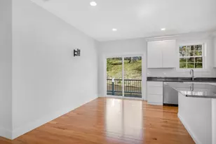 51 Willard, Lowell, MA 01850 - Photo 15