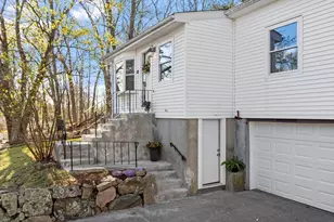 41 Maple St, Randolph, MA 02368 - Photo 3