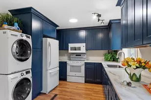41 Maple St, Randolph, MA 02368 - Photo 17