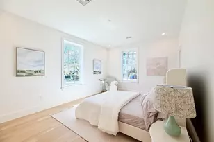 64 Pleasant St, Marblehead, MA 01945 - Photo 15