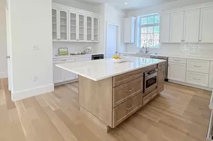 64 Pleasant St, Marblehead, MA 01945 - Photo 3