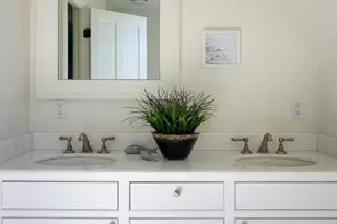 14 Elmwood Ave, Cambridge, MA 02138 - Photo 27