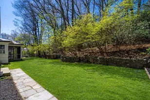 23 Thackeray Rd, Wellesley, MA 02481 - Photo 23