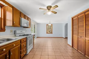 25 Collier Cir, Spencer, MA 01562 - Photo 11