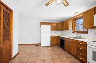 25 Collier Cir, Spencer, MA 01562 - Photo 7