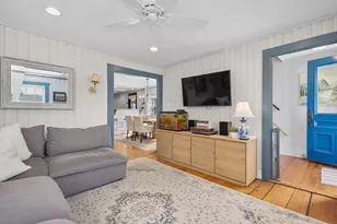 33 Pleasant St, Hopkinton, MA 01748 - Photo 15