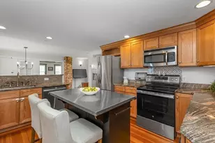 33 Pleasant St, Hopkinton, MA 01748 - Photo 17