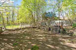102 Canton St, Fitchburg, MA 01420 - Photo 33