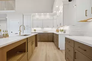 141 Essex St, Middleton, MA 01949 - Photo 5