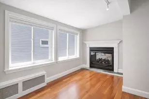 318 K St, Boston, MA 02127 - Photo 3