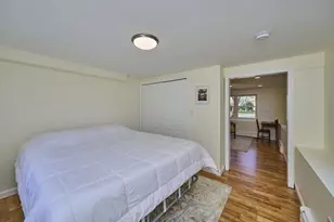 37 Locust St, Burlington, MA 01803 - Photo 23
