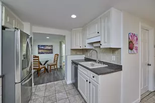 37 Locust St, Burlington, MA 01803 - Photo 11