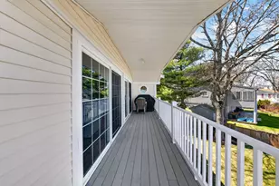 63 Edgewater Dr, Wareham, MA 02571 - Photo 11