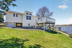 63 Edgewater Dr, Wareham, MA 02571 - Photo 15