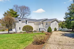 63 Edgewater Dr, Wareham, MA 02571 - Photo 17