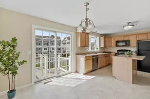 1975 Middlesex St, Lowell, MA 01851 - Photo 5