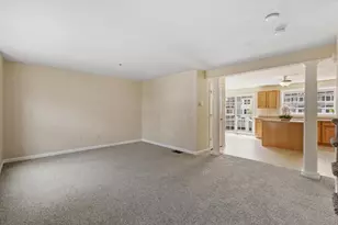 1975 Middlesex St, Lowell, MA 01851 - Photo 7