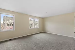 1975 Middlesex St, Lowell, MA 01851 - Photo 9