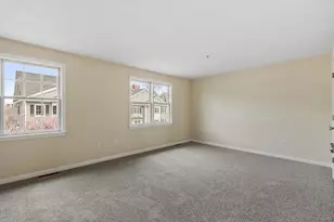 1975 Middlesex St, Lowell, MA 01851 - Photo 11
