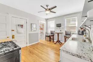 122 Aldrich St, Boston, MA 02131 - Photo 5
