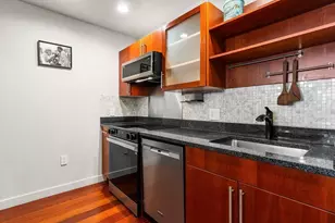 17 Otis St, Cambridge, MA 02141 - Photo 3