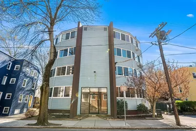 516 Green St #4B, Cambridge, MA 02139 - Photo 1