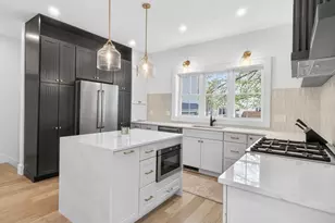 17 Manning St, Medford, MA 02155 - Photo 9