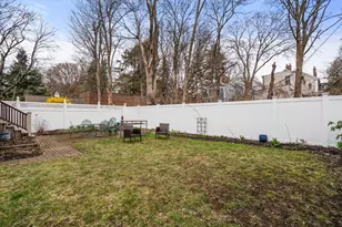 62 Winthrop St, Boston, MA 02119 - Photo 31