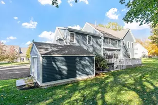 27 Garfield Ave, Danvers, MA 01923 - Photo 5