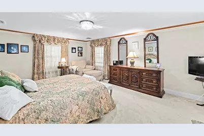 443 Chestnut, Newton, MA 02468 - Photo 19