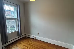 883 E 4th St, Boston, MA 02127 - Photo 9