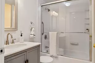 486 Beacon St, Boston, MA 02115 - Photo 21