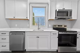 62 Frankfort St, Fitchburg, MA 01420 - Photo 9