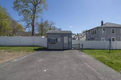 62 Frankfort St, Fitchburg, MA 01420 - Photo 27