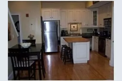 310 Court St #2, Plymouth, MA 02360 - Photo 1